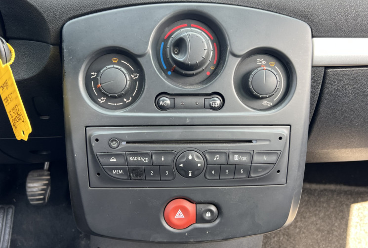 Renault Clio III 1.5 dci 68cv  * Climatisation * Carplay * Distribution Ok * Embrayage Neuf * Radar 