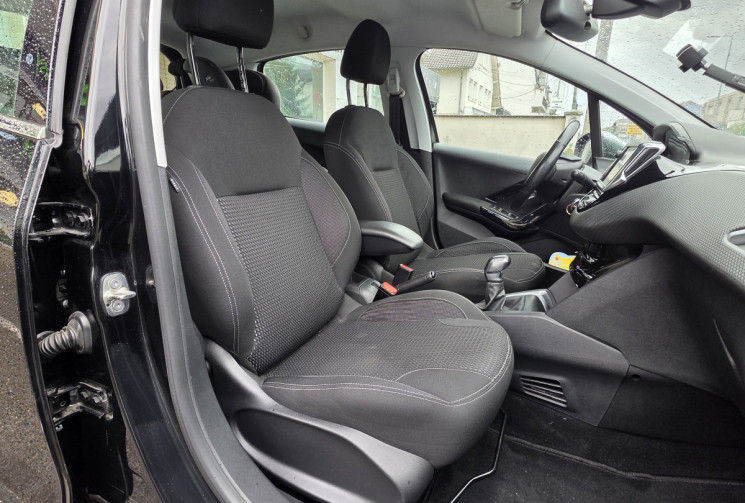 Peugeot 208 Phase II 5 Portes 1.6 Blue HDi S&S 75 cv