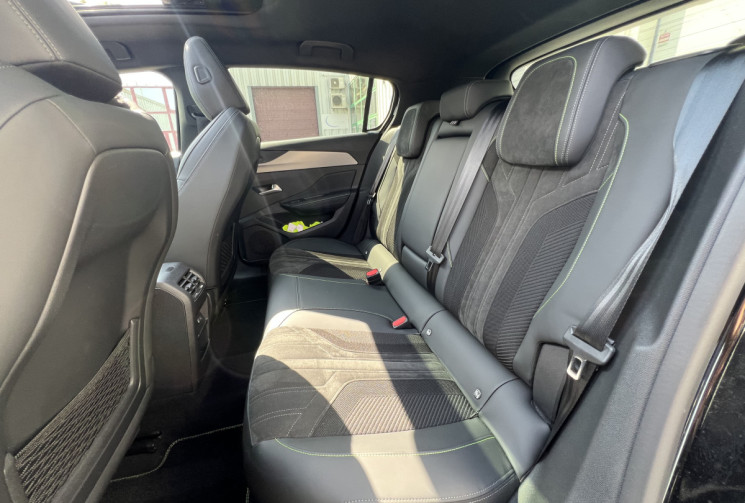 Peugeot 308 GT 130cv Full Option * Caméra 360 * Sièges Massants Chauffants * Carplay * Toit Ouvrant
