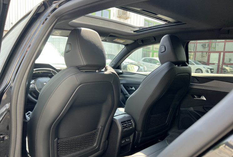 Peugeot 308 GT 130cv Full Option * Caméra 360 * Sièges Massants Chauffants * Carplay * Toit Ouvrant
