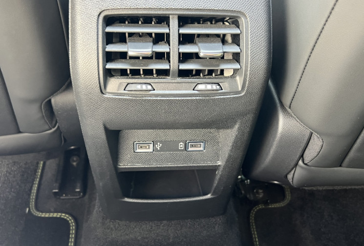 Peugeot 308 GT 130cv Full Option * Caméra 360 * Sièges Massants Chauffants * Carplay * Toit Ouvrant