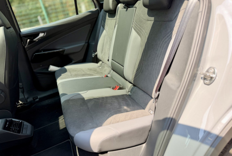 Volkswagen ID.4 Pro 77 kWh Life Max 286 ch / Toit Panoramique / Caméra / CarPlay / 1ère main