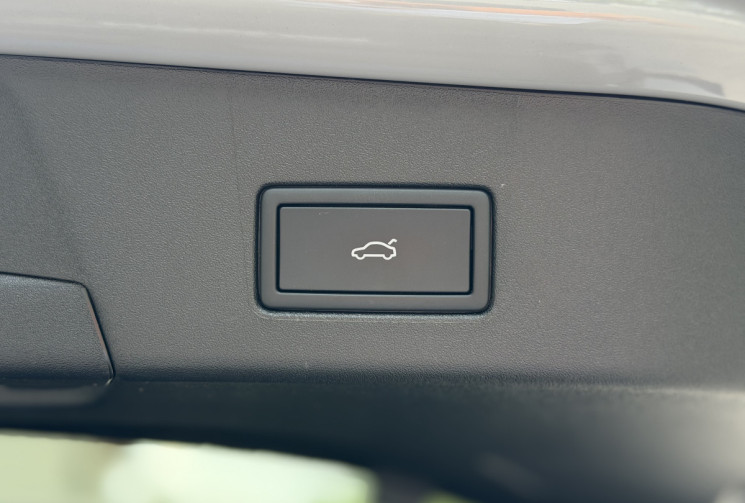 Volkswagen ID.4 Pro 77 kWh Life Max 286 ch / Toit Panoramique / Caméra / CarPlay / 1ère main