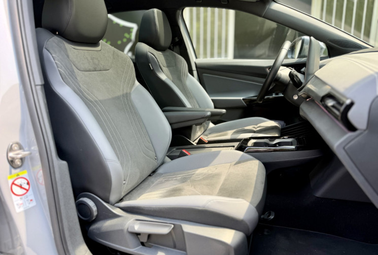 Volkswagen ID.4 Pro 77 kWh Life Max 286 ch / Toit Panoramique / Caméra / CarPlay / 1ère main