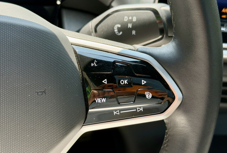 Volkswagen ID.4 Pro 77 kWh Life Max 286 ch / Toit Panoramique / Caméra / CarPlay / 1ère main