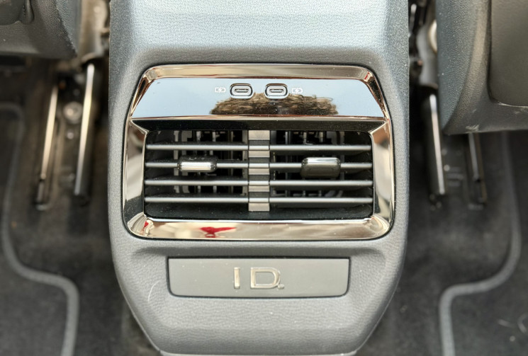 Volkswagen ID.4 Pro 77 kWh Life Max 286 ch / Toit Panoramique / Caméra / CarPlay / 1ère main