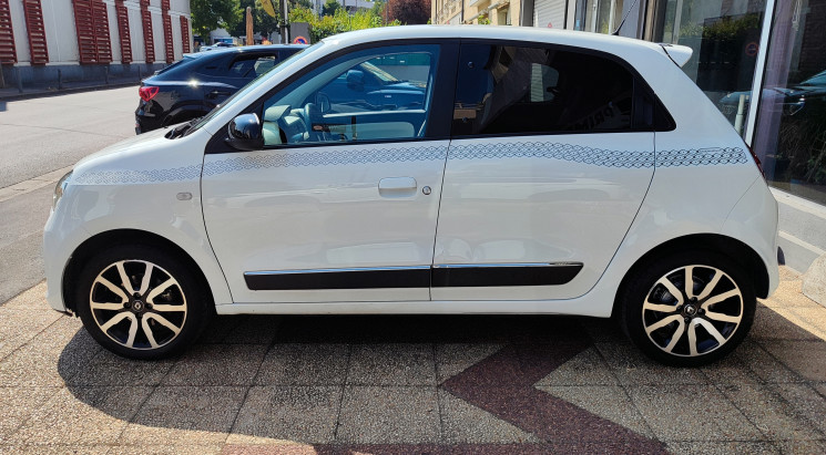Renault Twingo III 1.0 SCe // MIDNIGHT // EDC S&S // 71 cv/ Suivi Renault / 1ER Main