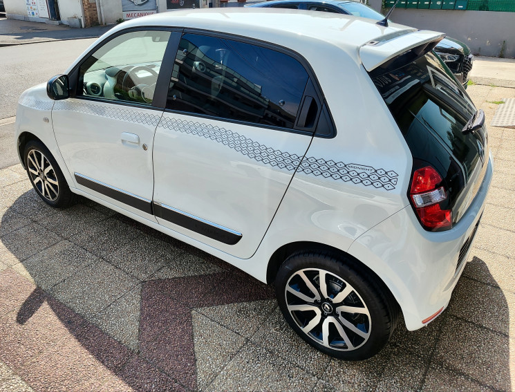 Renault Twingo III 1.0 SCe // MIDNIGHT // EDC S&S // 71 cv/ Suivi Renault / 1ER Main