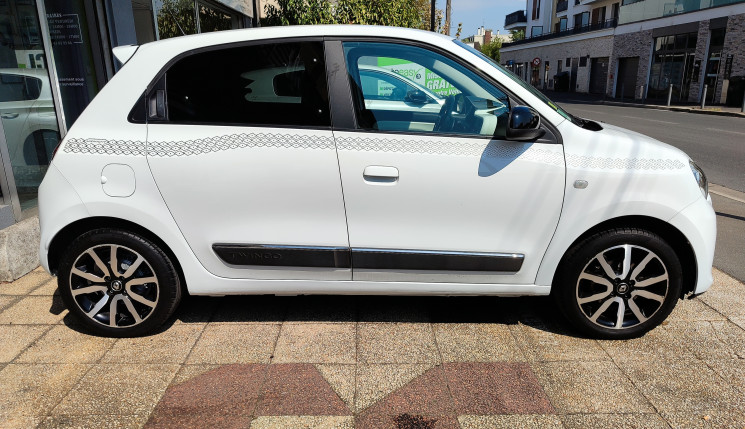Renault Twingo III 1.0 SCe // MIDNIGHT // EDC S&S // 71 cv/ Suivi Renault / 1ER Main