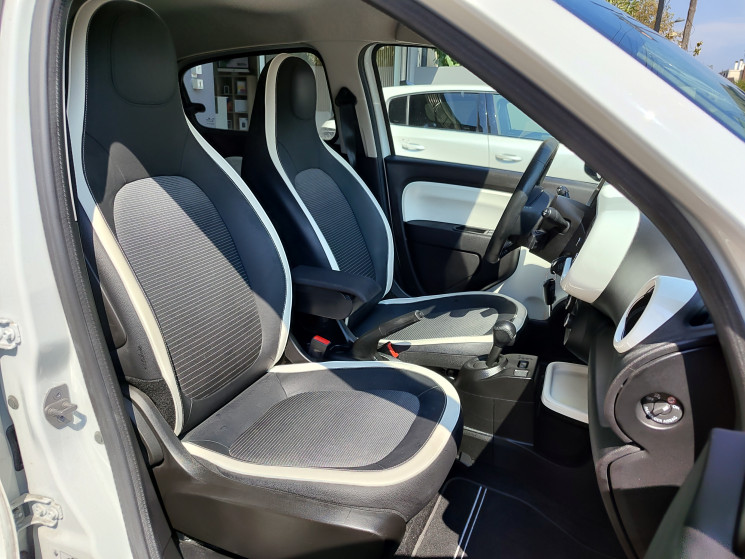 Renault Twingo III 1.0 SCe // MIDNIGHT // EDC S&S // 71 cv/ Suivi Renault / 1ER Main