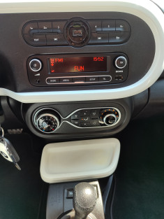Renault Twingo III 1.0 SCe // MIDNIGHT // EDC S&S // 71 cv/ Suivi Renault / 1ER Main