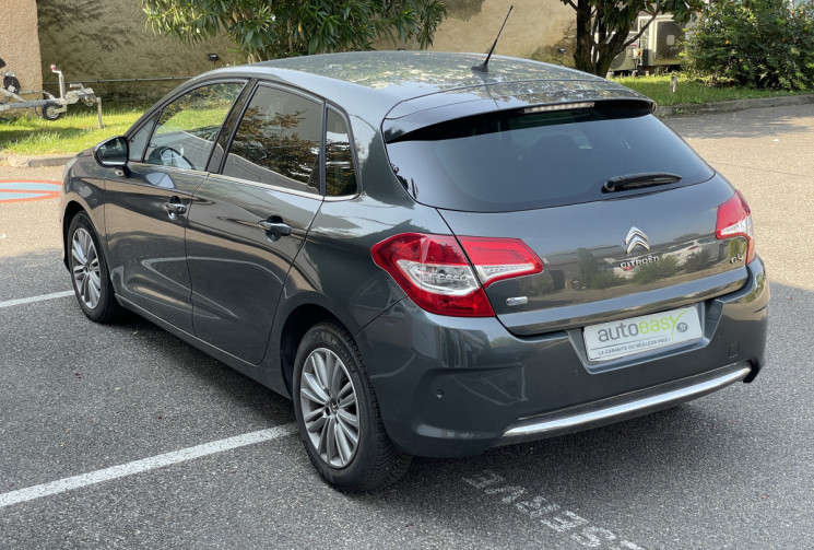 Citroën C4 1.6 e-HDi 115 FAP Exclusive / Siege chauffant et massant 