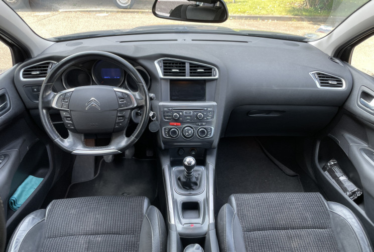 Citroën C4 1.6 e-HDi 115 FAP Exclusive / Siege chauffant et massant 