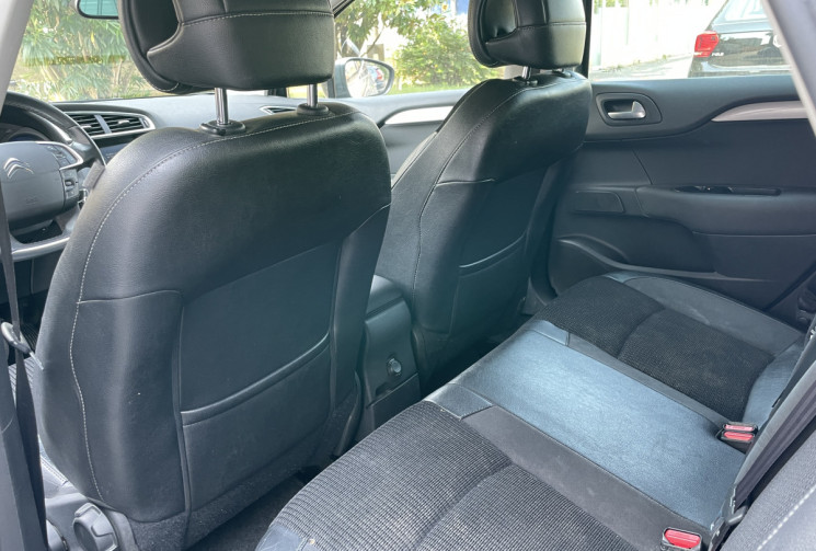 Citroën C4 1.6 e-HDi 115 FAP Exclusive / Siege chauffant et massant 