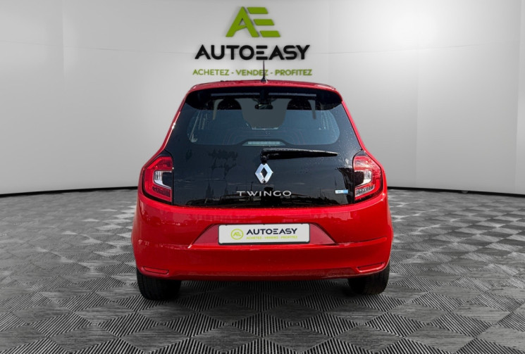 Renault Twingo III / 82 CH / ZEN / ACHAT INTEGRAL