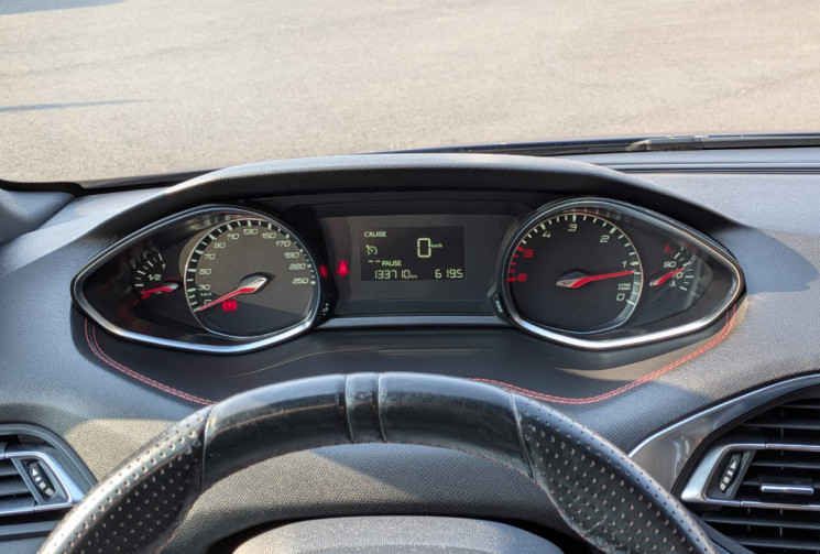 Peugeot 308  Phase II 1.6 e-HDi GT LINE TITANIUM  115 - GARANTIE 12 MOIS -
