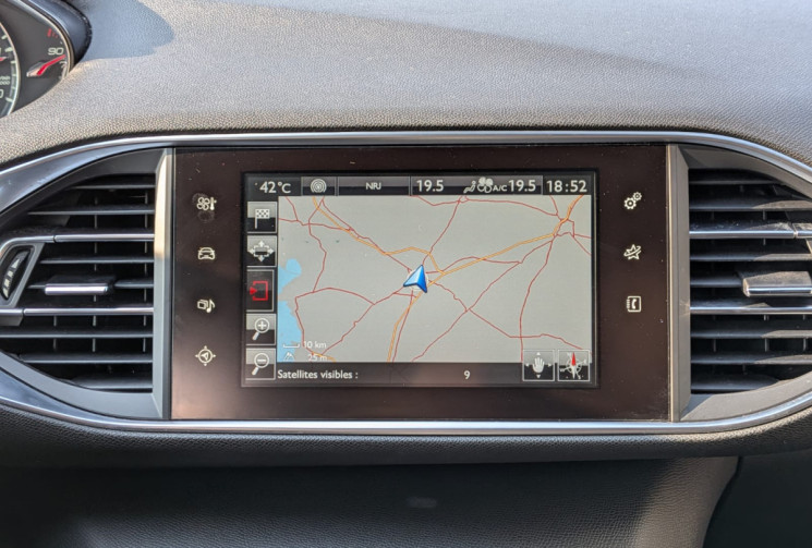 Peugeot 308  Phase II 1.6 e-HDi GT LINE TITANIUM  115 - GARANTIE 12 MOIS -