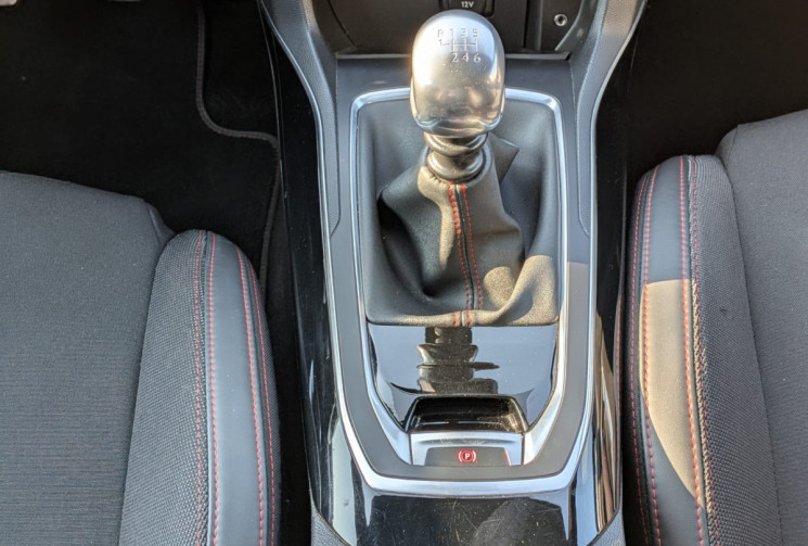 Peugeot 308  Phase II 1.6 e-HDi GT LINE TITANIUM  115 - GARANTIE 12 MOIS -