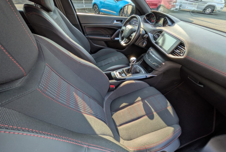 Peugeot 308  Phase II 1.6 e-HDi GT LINE TITANIUM  115 - GARANTIE 12 MOIS -