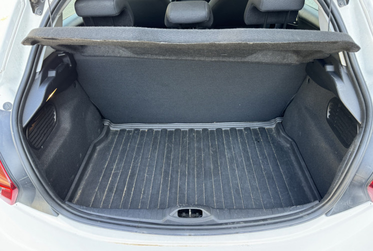 Peugeot 208 1.6 BlueHDI 75 / Ecran Android Auto / Dossier entretien / Garantie 6 mois