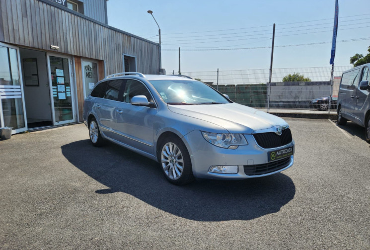 Skoda SUPERB II Combi 1.6 TDI 105 / GARANTIE 12 MOIS
