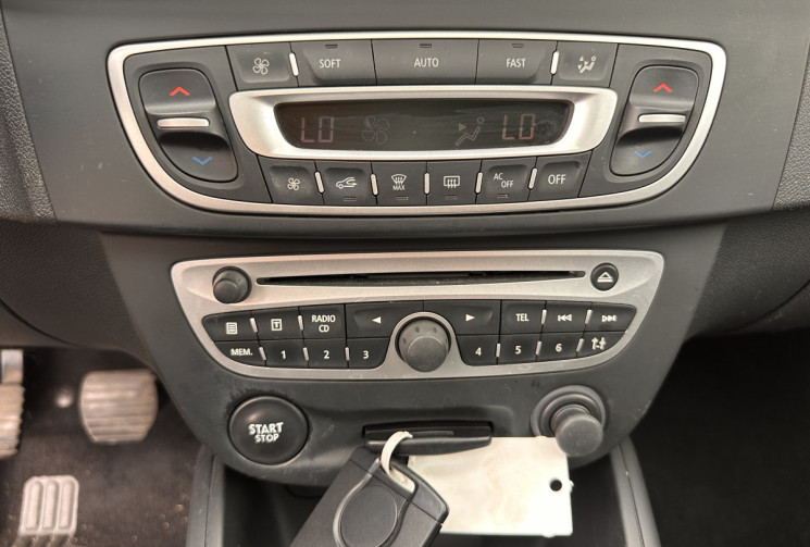 Renault Megane III Coupé 2.0 dCi FAP 160 cv BVM6 / 1ERE MAIN