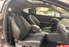 Renault Megane III Coupé 2.0 dCi FAP 160 cv BVM6 / 1ERE MAIN