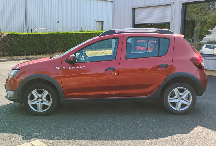 Dacia Sandero  Stepway 1.5 dCi eco2 90 ch // Kit Distrib OK