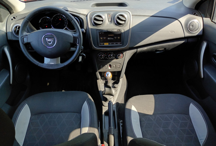 Dacia Sandero  Stepway 1.5 dCi eco2 90 ch // Kit Distrib OK