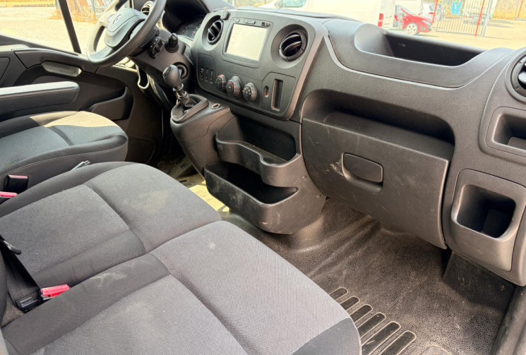 Renault Master MASTER 3 PLANCHER CABINE TVA RECUP 2.3L DCi Aménagement 20.8m3 L3H1