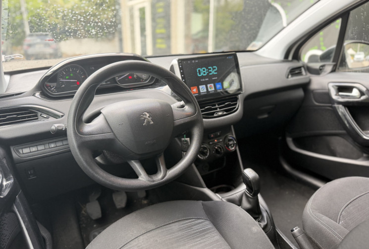 Peugeot 208 1.6 BlueHDI 75 / Ecran Android Auto / Dossier entretien / Garantie 6 mois