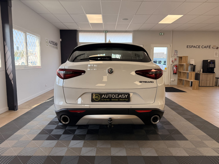 Alfa Romeo Stelvio 2.2 JTD 16V 180 AT 8 / DISTRIBUTION A JOUR / SUPER 