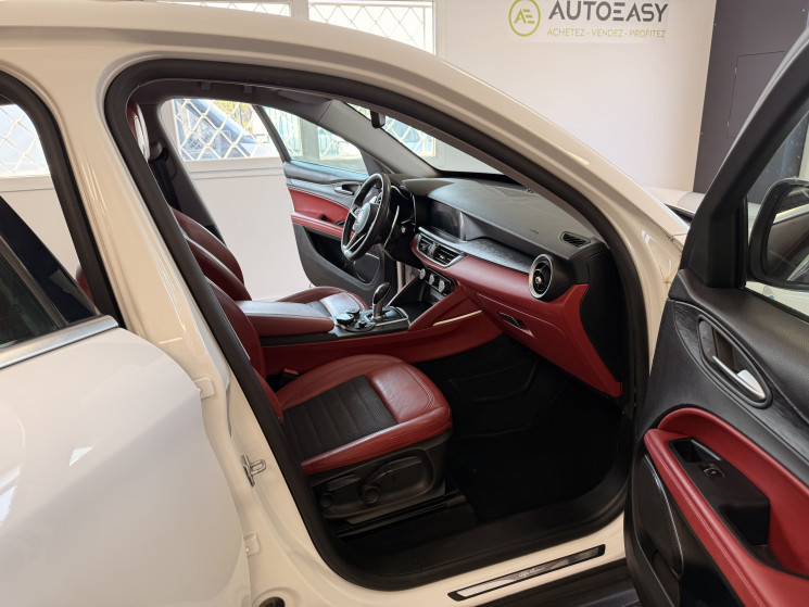 Alfa Romeo Stelvio 2.2 JTD 16V 180 AT 8 / DISTRIBUTION A JOUR / SUPER 