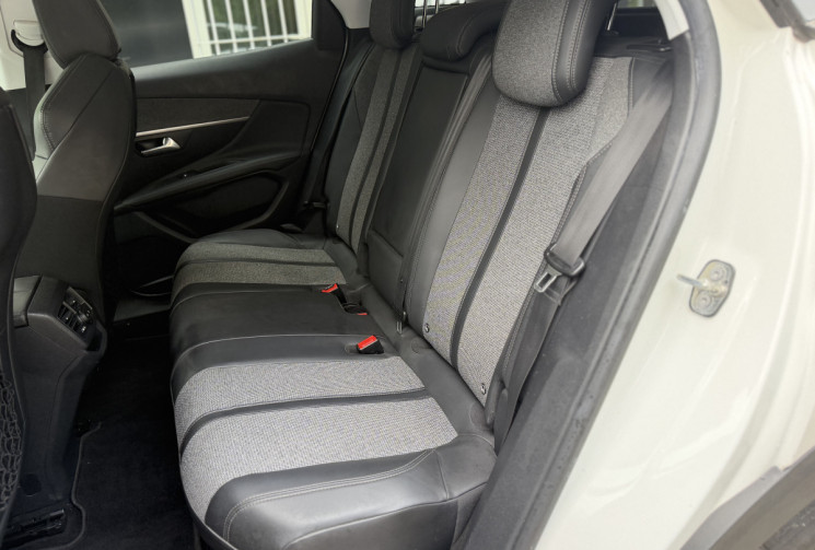 Peugeot 3008 ALLURE 1.6 THP 165 EAT6 / Camera 360 / Carplay / Entretien complet / Garantie