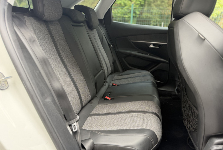Peugeot 3008 ALLURE 1.6 THP 165 EAT6 / Camera 360 / Carplay / Entretien complet / Garantie