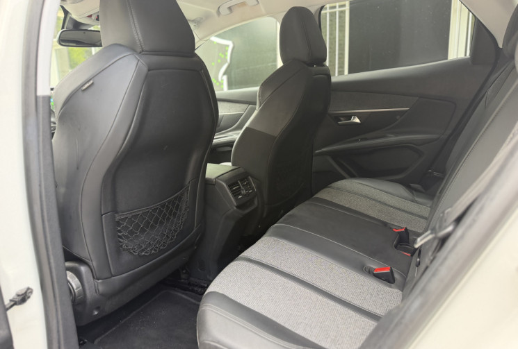 Peugeot 3008 ALLURE 1.6 THP 165 EAT6 / Camera 360 / Carplay / Entretien complet / Garantie