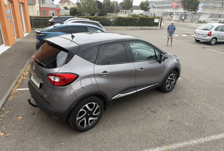 Renault Captur 1.2 TCe 120ch Stop&Start energy Intens Euro6 2016