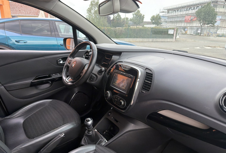 Renault Captur 1.2 TCe 120ch Stop&Start energy Intens Euro6 2016