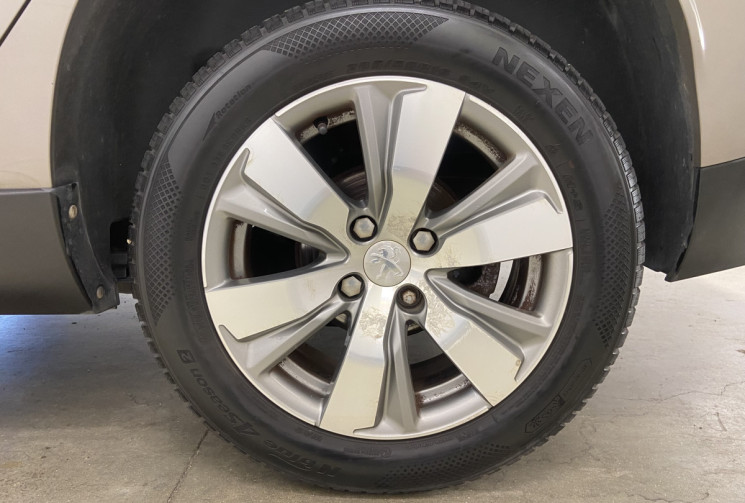Peugeot 2008 1.6 E-HDI 92 ch FELINE 
