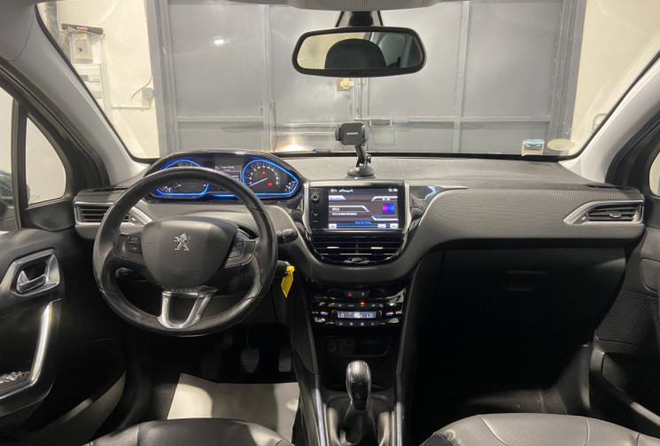 Peugeot 2008 1.6 E-HDI 92 ch FELINE 