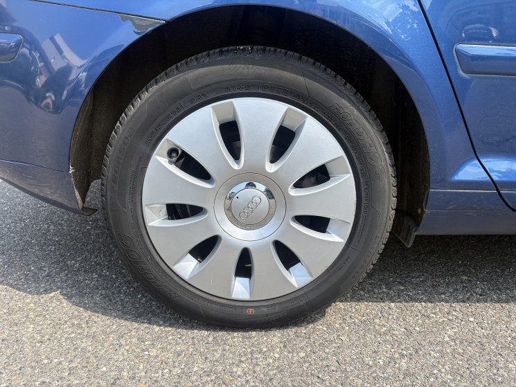 Audi A3 1.6 102 ch / SIEGE CHAUFFANT 