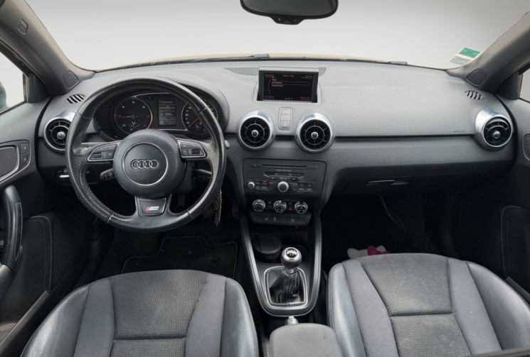 Audi A1 1.6 TDI 105 CV S LINE