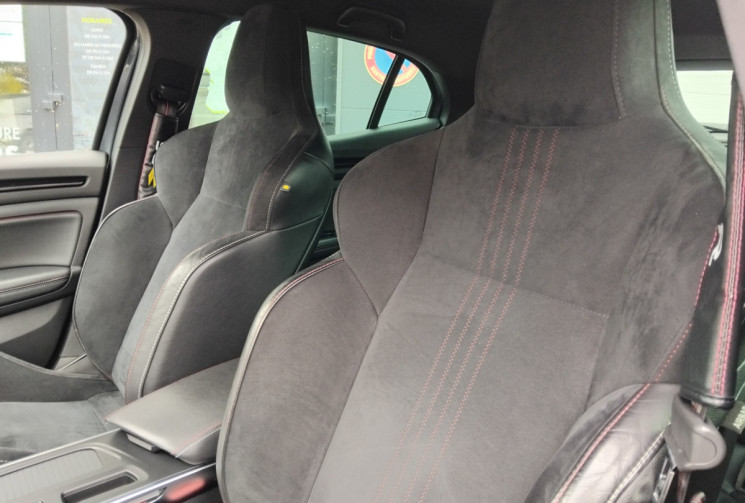 Renault Megane IV 1.3 TCe 140 RS LINE 