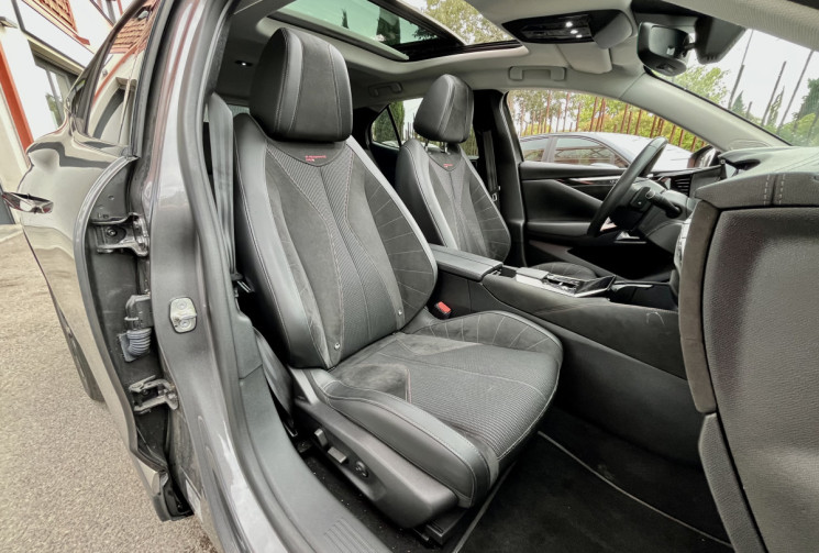 DS DS 4 E-TENSE 225ch Performance Line + / Caméra 360° / HUD / Toit Ouvrant / Hayon Electrique 
