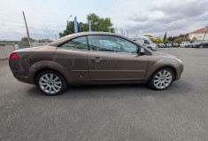 Ford Focus II Coupé  Phase 2 2.0 TCDCi TITANIUM 136 
