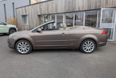 Ford Focus II Coupé  Phase 2 2.0 TCDCi TITANIUM 136 