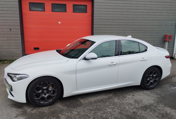 Alfa Romeo Giulia 2.2 D 160 Exécutive AT8 / Entretien Alfa