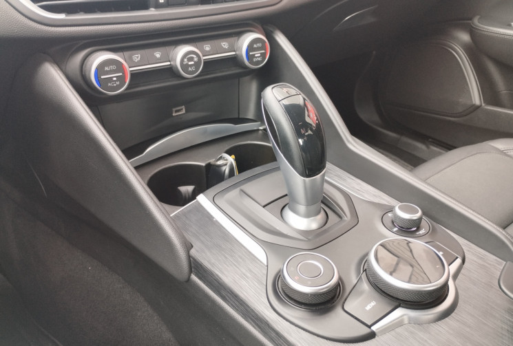 Alfa Romeo Giulia 2.2 D 160 Exécutive AT8 / Entretien Alfa