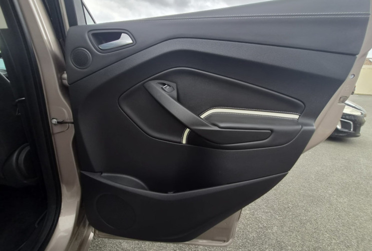 Ford Kuga II PHASE 2 1.5 TDCI 4X2 POWERSHIFT 120 VIGNALE/ ETAT EXCEPTIONNEL / GARANTIE 12 MOIS