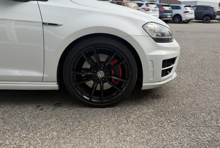Volkswagen Golf VII R 2.0 TFSi 300 DSG6 4Motion 